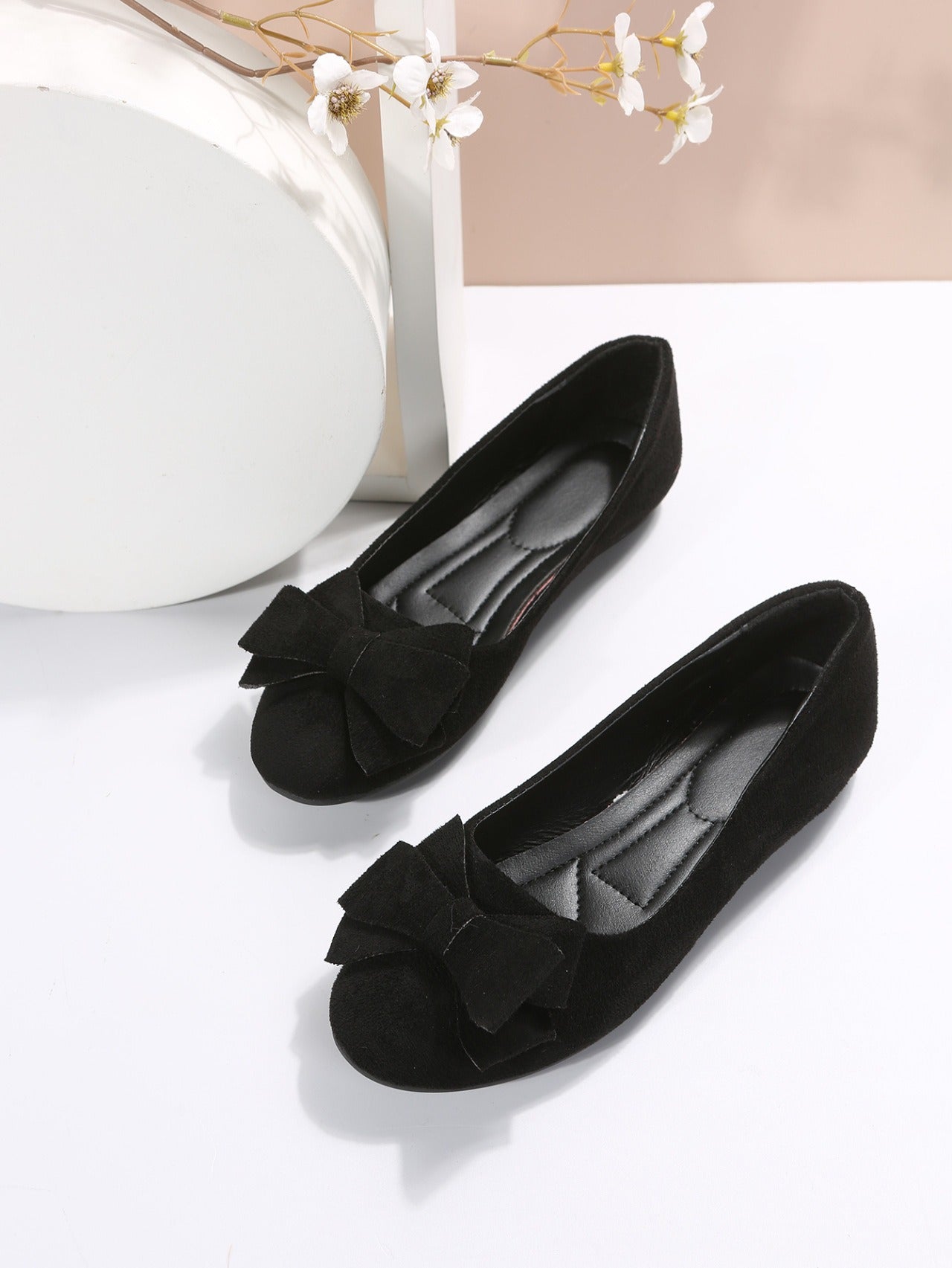 Lightweight Soft Sole Bean Women's Shoes New Bow Comfortable and Anti slip Women's Single Shoes