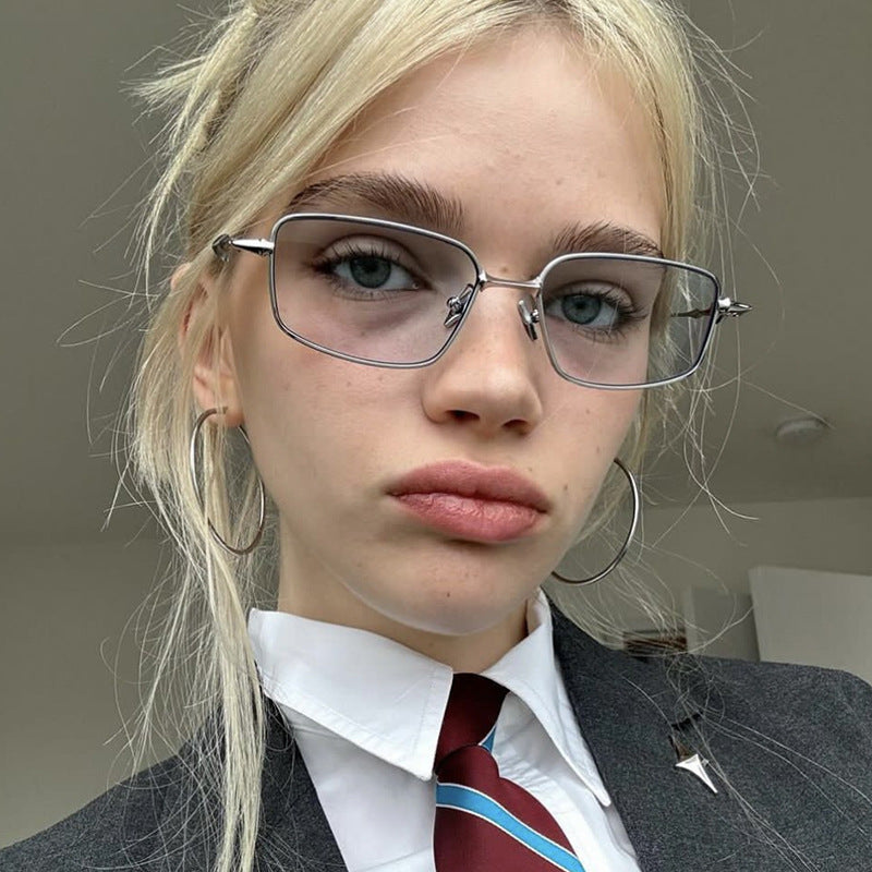 Square irregular sunglasses for men and women, trendy small frame narrow frame sunglasses, new high-end retro sunglasses